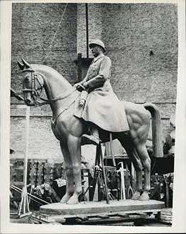 Namur: Statue, King Albert of the Belgians