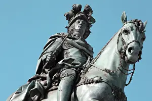 Terreiro: Statue of King Jose I, Placa do Commercio, Lisbon, Portugal