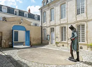 Fleuriau: Statue, Musee du Nouveau Monde, La Rochelle, France
