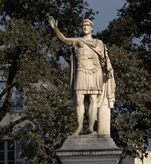 Plinth: Statue, Nimes, Occitanie, France