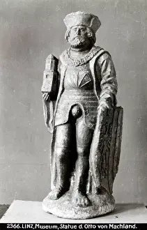 Linz: Statue of Otto von Machland