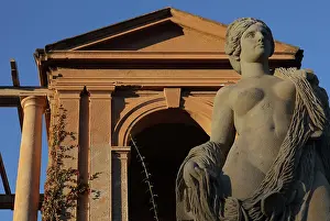 Blue Sky: Statue, Parc de Pedralbes, Barcelona, Catalonia, Spain