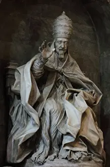 Assunta: Statue of Pope Alexander VII, Siena Cathedral