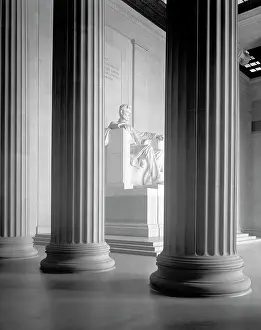 Mall: The statue of President Abraham Lincoln inside