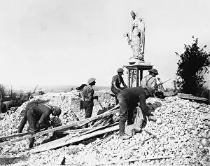 Passchendale: Statue in the ruins