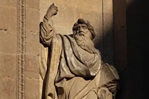 Granad: Statue of St Paul, Cathedral of the Incarnation