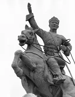 Ulaanbaatar: Statue of Sukhebator, Ulan Bator, Mongolia