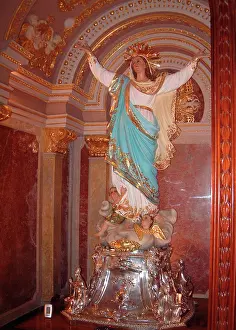 Gilding: STATUE OF VIRGIN MARY