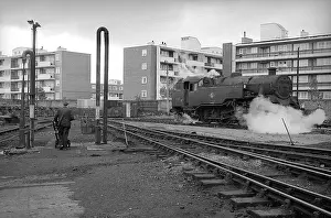 Barrow: Steam engine in steam at Nine Elms