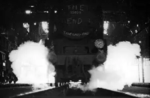 Bedford: Steam engine in steam inside Nine Elms New Shed