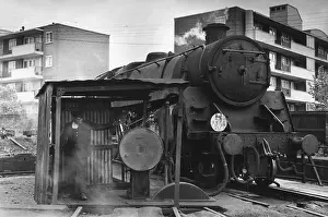 Elms: Steam engine on turntable at Nine Elms