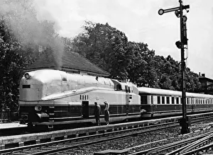 Streamliner: Steam express train, 1935