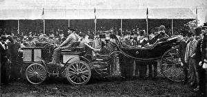 Bouton: Steam horse & carriage