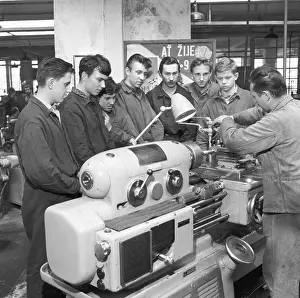 Danek: Steel turning machine - learning - school - CKD - forman