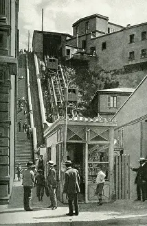 Funicular: Steep funicular railway, Valparaiso, Chile, South America