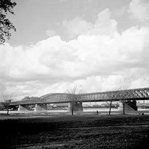 Stefanik: Stefanik Bridge over the Danube River, Bratislava