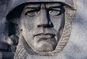 Languages: Stele to warriors from 5th division of Voluntary
