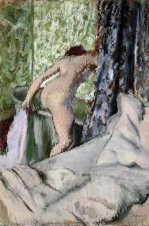 Stepping: Stepping Out of the Tub, by Degas