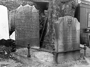 Tristram: STERNE'S GRAVESTONE