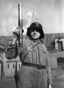 Incendiary: Stick-type incendiary bomb in Berlin, 1941