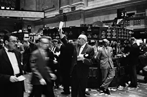 Securities: Stock brokers working on the trading floor ?