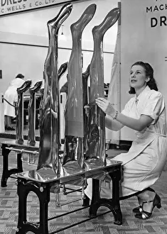 Bizzare: Stockings, 1938