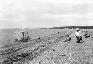 Stokes: Stokes Bay, the Beach 1898