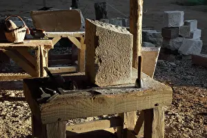 Novo: Stone cutting tools, Chateau de Guedelon, Treigny