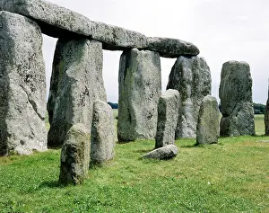 Saracen: Stonehenge