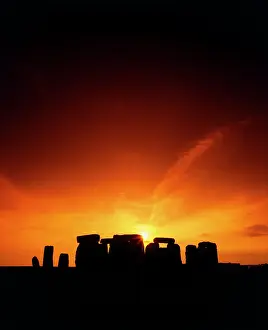 Mid Summer: Stonehenge