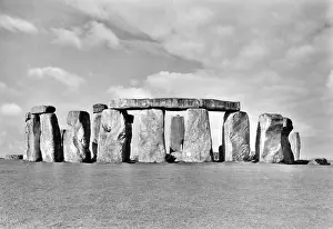 Sarsen: Stonehenge - prehistoric monument, Wiltshire, England