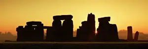 Stone Age: Stonehenge at sunrise