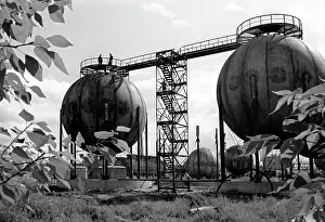 Chepurko: Storage tanks erection, 1978