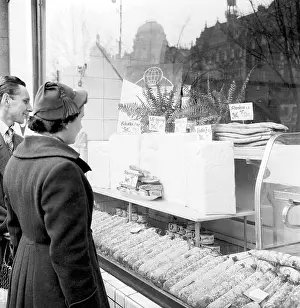 Delicatessen: Store window - salami