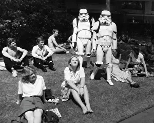 Stormtroopers: Stormtroopers in London Park
