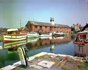 Stourport: Stourport - The canal basin