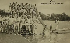 Bathes: Strandbad Gansehaufel in Vienna