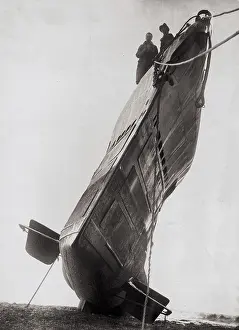 Sully: The stranded British submarine L 52 in Sully Point