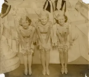 Kicking: Streamline - Three of Mr Cochran's Young Ladies