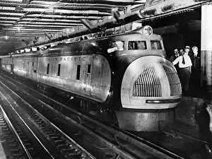 Streamliner: Streamlined steam locomotives before 1945