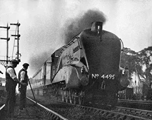 Average: Streamlined steam locomotives before 1945