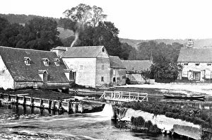 Streatley: Streatley Mill, River Thames