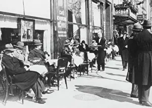 Koenig: Street cafe and the Koenig pastry shop on Boulervard