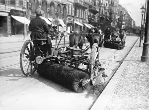 Sweeper: Street cleaning in Berlin, 1925