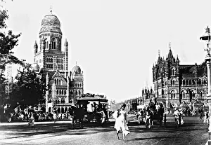 Bombay: Street scene in Bombay