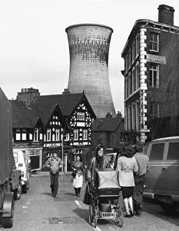 Cooling: Street scene in Stockport