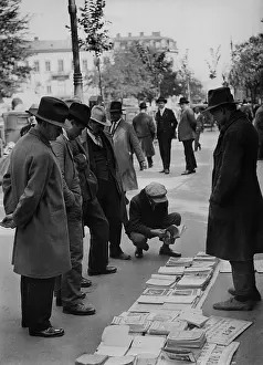 Interested: Street vendor in Bucharest