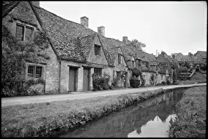 Perpendicular: Street view of Arlington Row and the beginning
