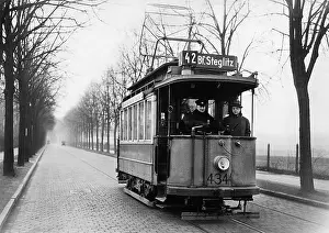 Approximately: Streetcar, 1930