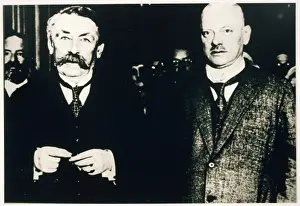 Plump: STRESEMANN & BRIAND